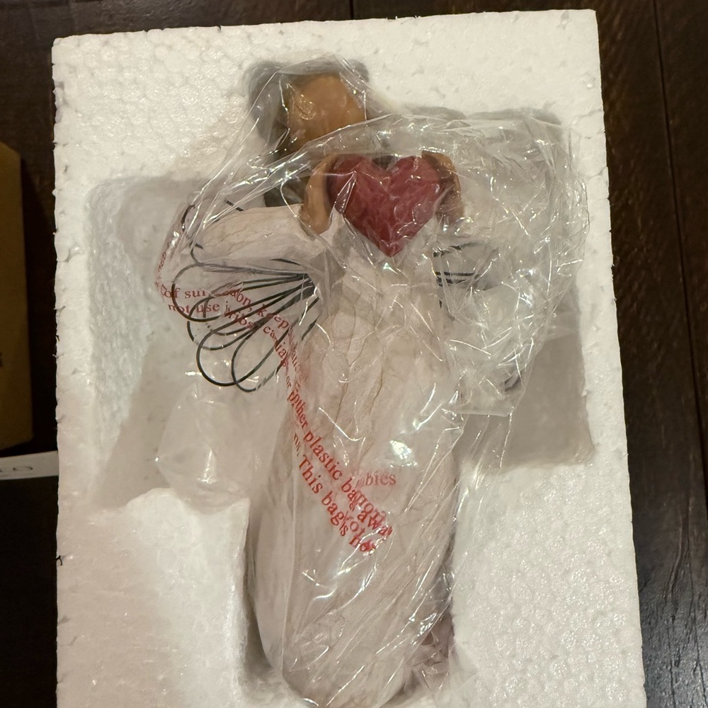 Willow Tree With Love Angel Figurine NIB #26182 Susan Lordi - Picture 4 of 6